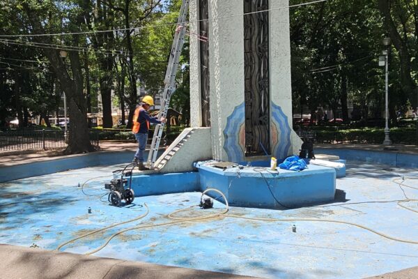 INICIAN TRABAJOS DE RESTAURACIÓN Y LIMPIEZA DEL RELOJ ARMENIO EN LA ALCALDÍA CUAUHTÉMOC