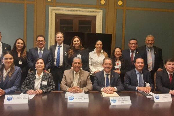 Fracasó el turismo legislativo de los senadores Será de 3.5 el impuesto a remesas