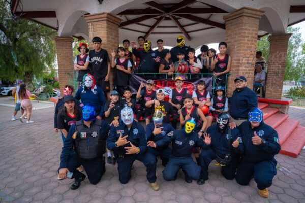 POLICÍAS DE COACALCO FESTEJAN EL DÍA DE LA NIÑA Y EL NIÑO CON SONRISAS Y JUGUETES