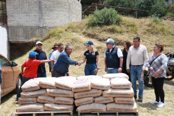 INICIA HUIXQUILUCAN ENTREGA DE 800 TONELADAS DE CEMENTO PARA MEJORAR VIVIENDAS