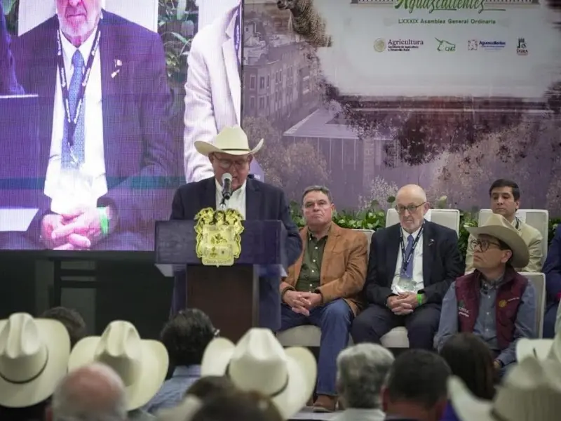 Ganaderos unen fuerzas contra el gusano barrenador