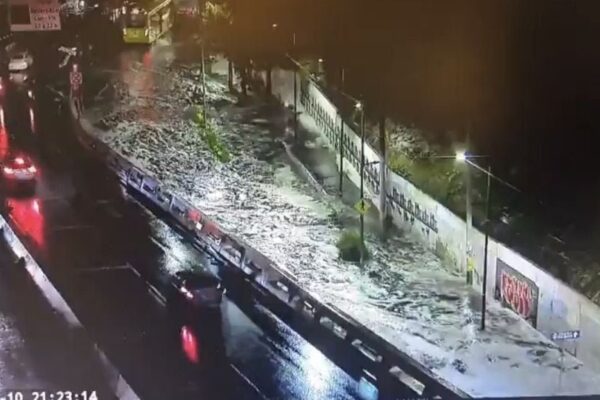 VIDEOS | Lluvias intensas afectan alcaldías Álvaro Obregón y Cuajimalpa