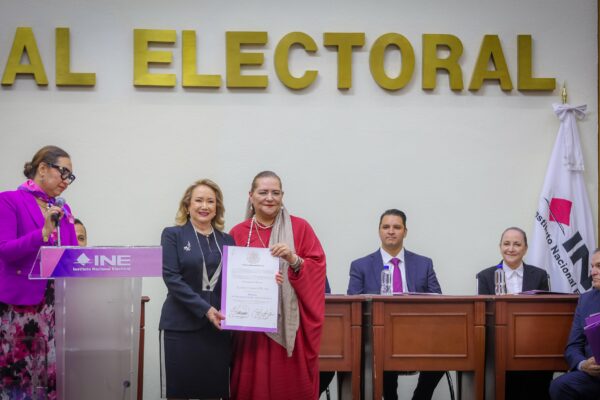 Yasmín Esquivel INE SCJN