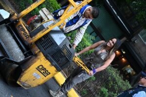 8513c069-be6c-49e2-9682-94ce4b8a3fbd