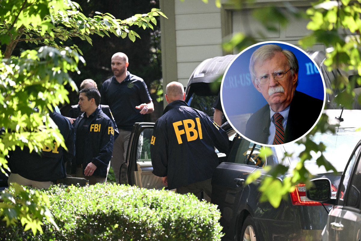FBI John Bolton Trump