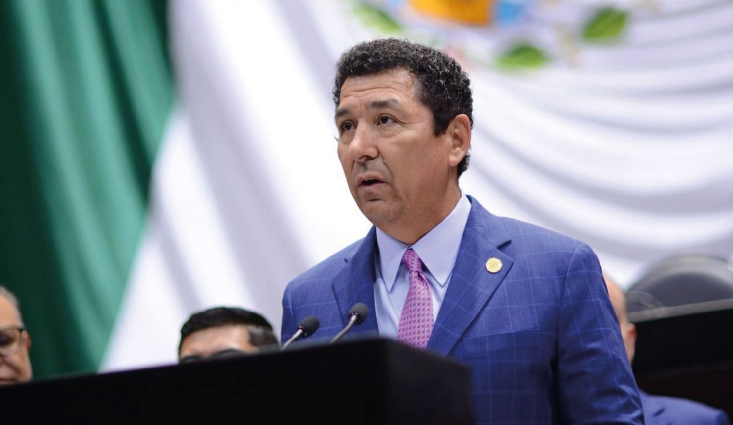 mario lopez visa la borrega