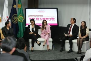 131002025 PIE DE FOTO PJEDOMEX- MESA 3 DE LOS FOROS PARA LA ELABORACIÓN DEL PLAN DE DESARROLLO DEL PODER JUDICIAL (4)