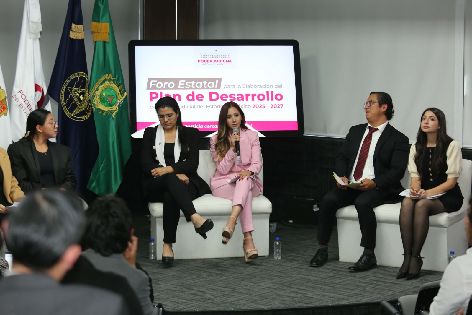 131002025 PIE DE FOTO PJEDOMEX- MESA 3 DE LOS FOROS PARA LA ELABORACIÓN DEL PLAN DE DESARROLLO DEL PODER JUDICIAL (4)