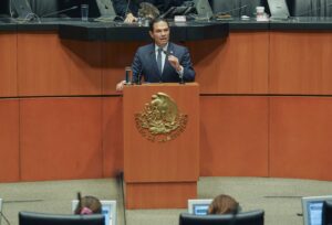 ENRIQUE VARGAS-SENADOR (1)