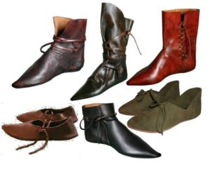 a72f4dd2755869c7a7bd6f0a1e0415d0--medieval-shoes-medieval-costume