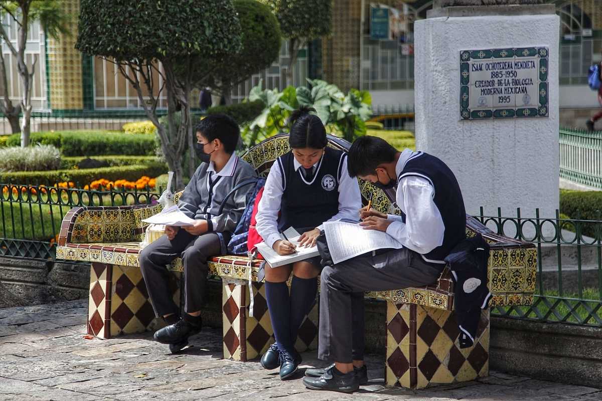 regresan clases 6 abril