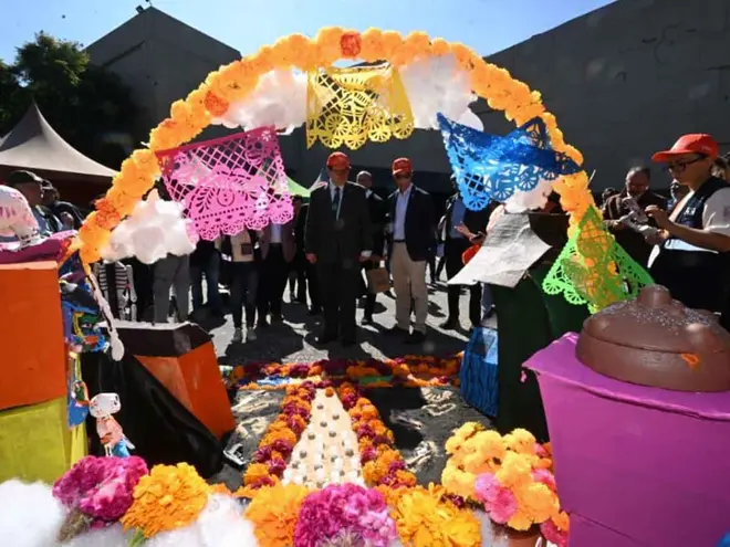 unam-dedica-su-megaofrenda-2025-a-personas-migrantes-refugiadas-y-desplazadas-3