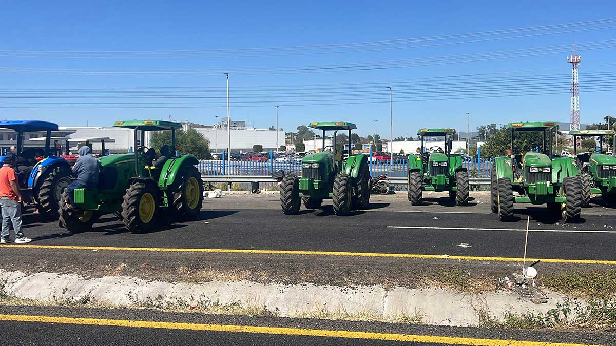Campesinos bloqueos carreteras Guanajuato