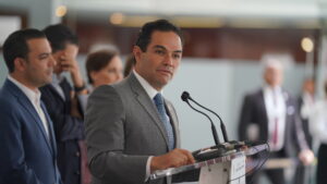 ENRIQUE VARGAS-SENADOR (1) (1)