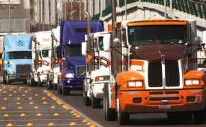 Industria camionera mexicana pierde el rumbo