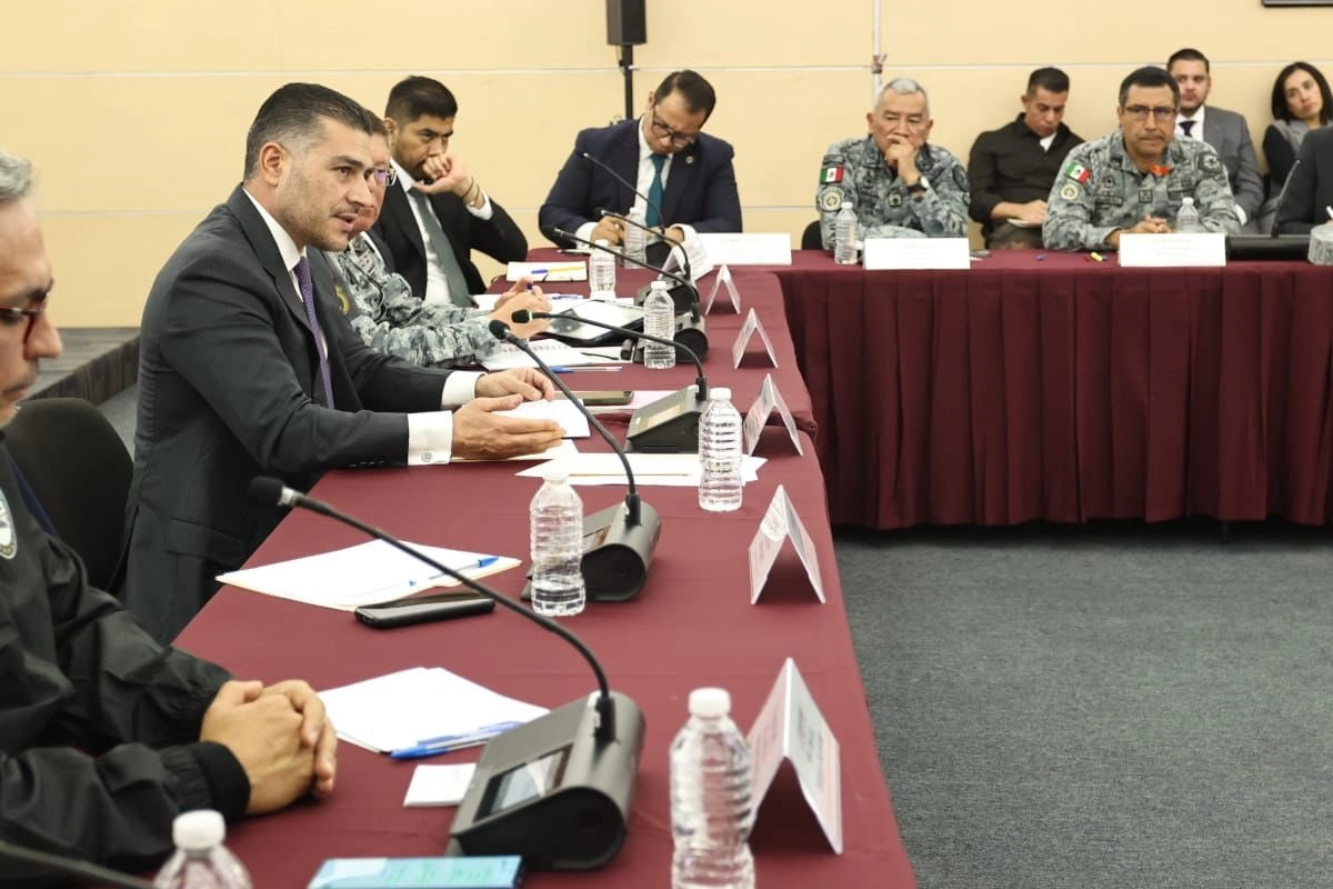 harfuch-se-compromete-con-transportistas-a-mejorar-seguridad-en-carreteras_da2f7bdd-33ad-46b3-83d2-3048b171bd7e_medialjnimgndimage=fullsize