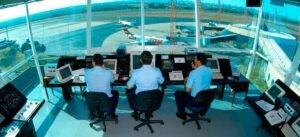 Controladores aéreos anuncian protesta