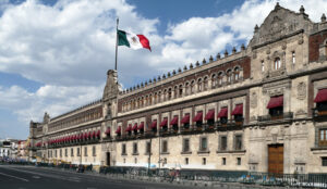 Sheinbaum diputados senadores reunión