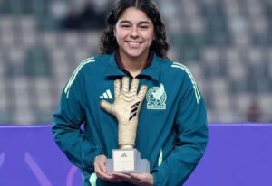 Valentina Murrieta Guante Oro