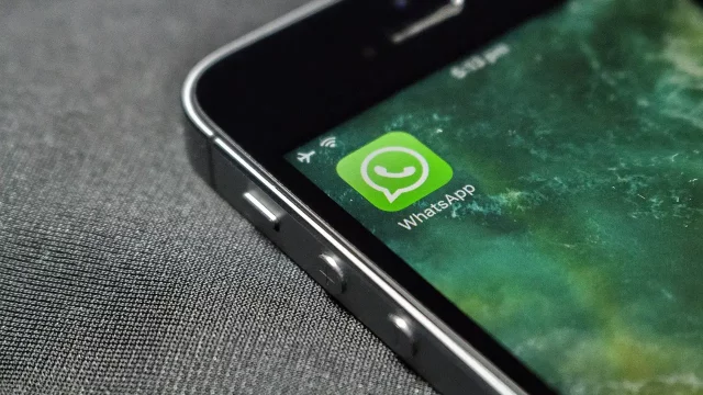 whatsapp-1789194_1280-640x360