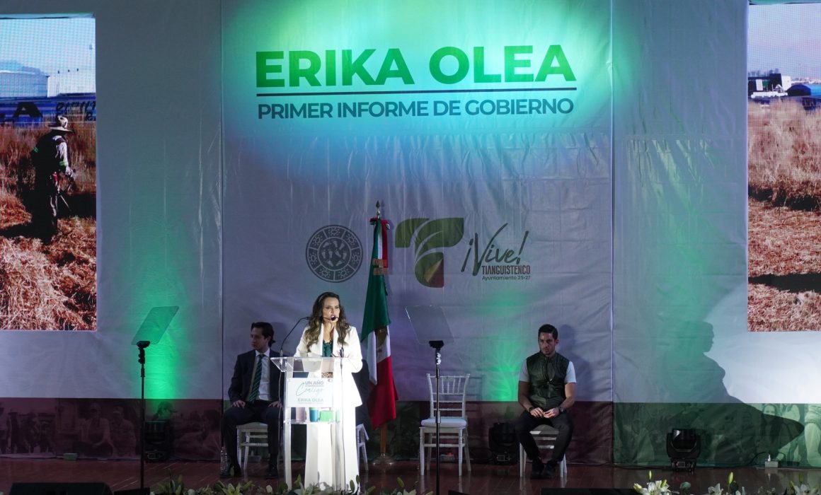 Erika OIea presenta su primer informe