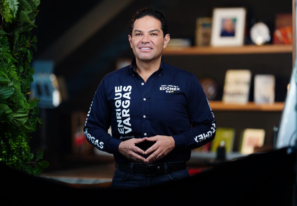 ENRIQUE VARGAS-SENADOR (1) (2)