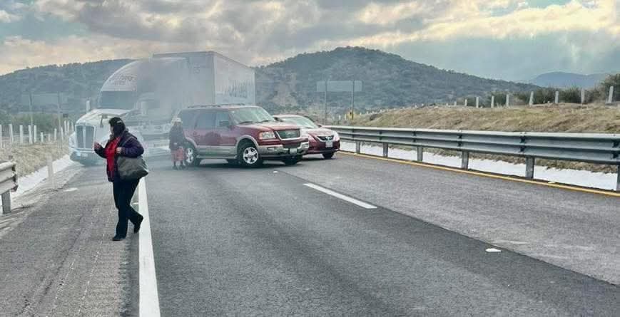 Bloqueos autopista Atlacomulco Guadalajara