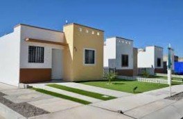 Entrega de viviendas en Nuevo Horizonte