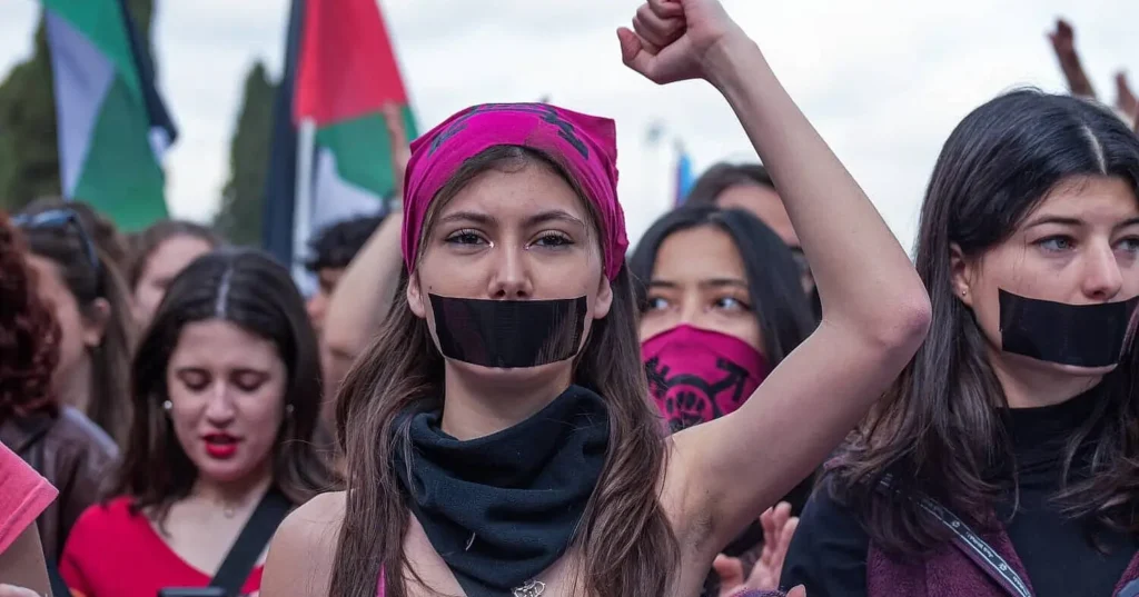 Derechos de las mujeres