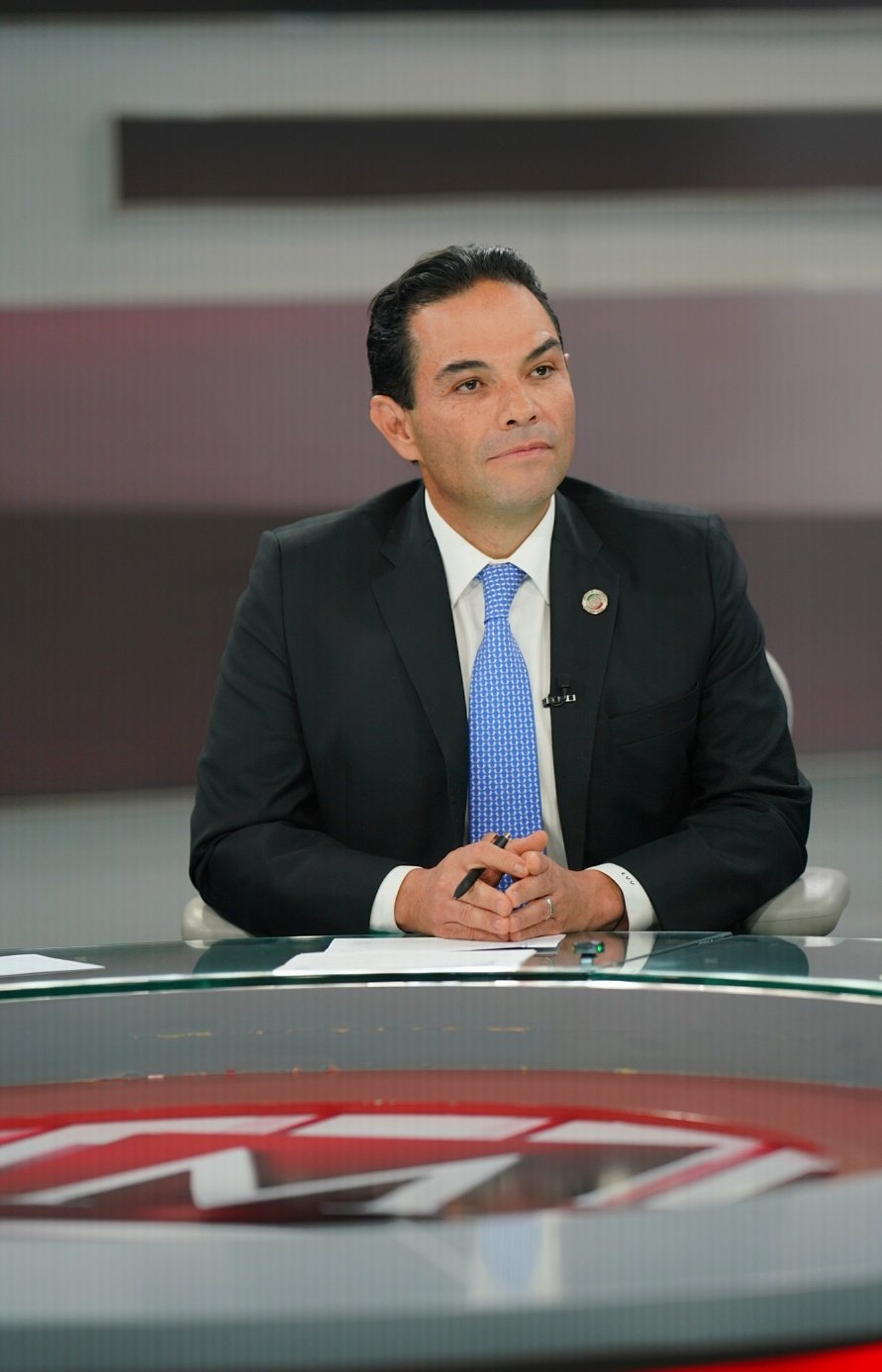 ENRIQUE VARGAS SENADOR (2)