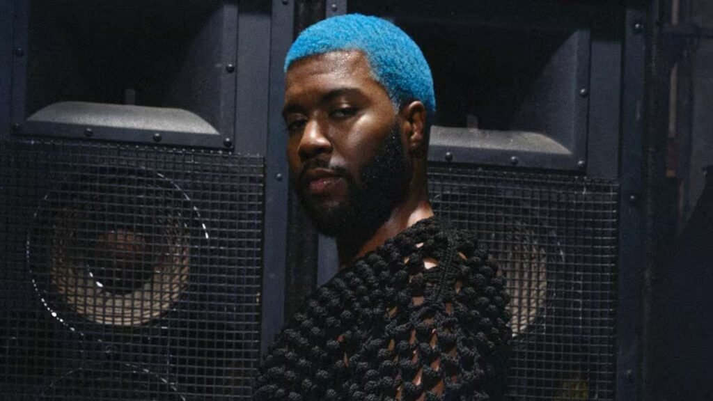 Khalid anuncia precios