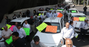 taxis dentro de AICM