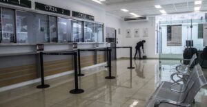 Bancos en Semana Santa