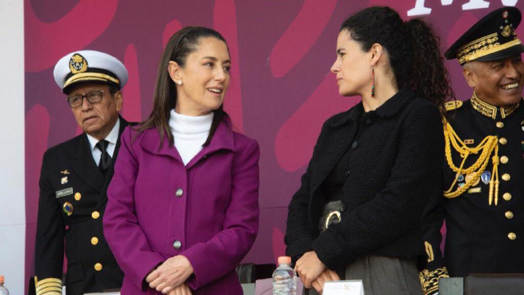 Claudia y Maria Luisa