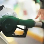 Trump propone suspensión del impuesto federal a la gasolina ante crisis energética