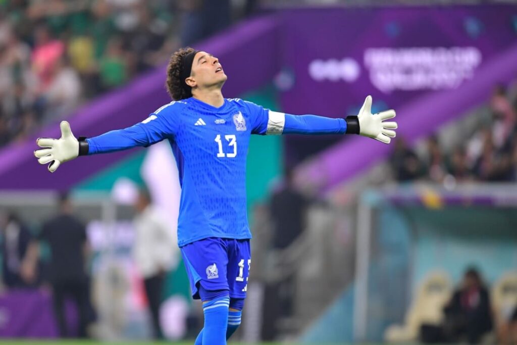 Memo Ochoa confirma retiro