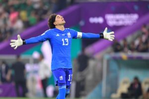 Memo Ochoa confirma retiro