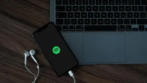 Spotify deja de ser una app de música