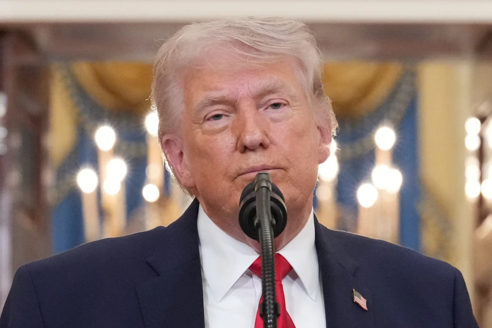 Trump astronautas Artemis II