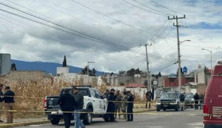 mujer en metepec