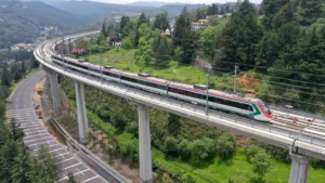 tren-el-insurgente7