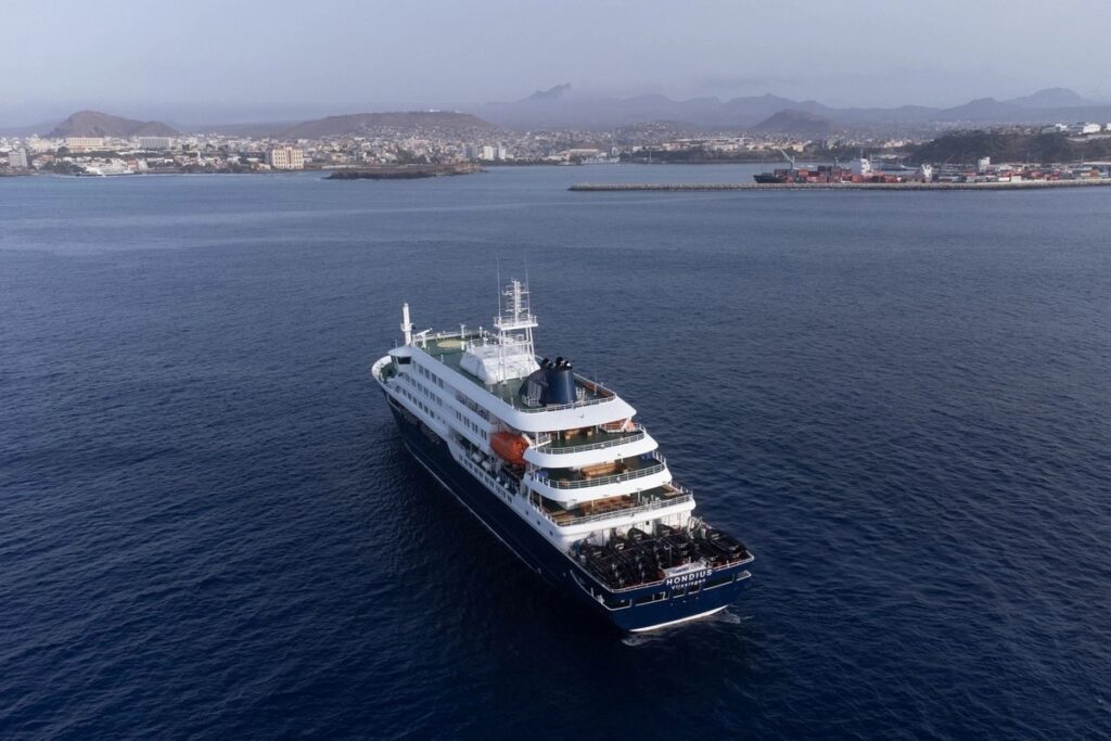Crucero hantavirus OMS España