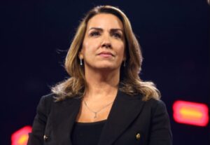 Sara Carter estrategia drogas