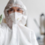México restringe ingreso de viajeros por alerta de ébola