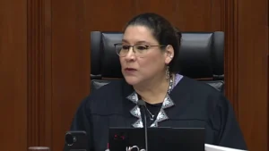 Lenia Batres