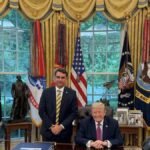 Trump recibe a Flávio Bolsonaro en la Casa Blanca para respaldar su candidatura