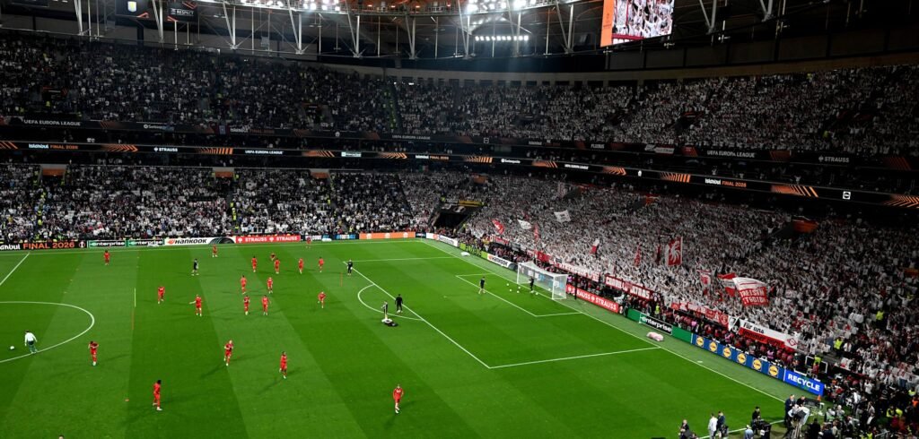 UEFA coreografía aficionados Friburgo