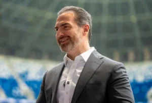 Adrian de la Grza