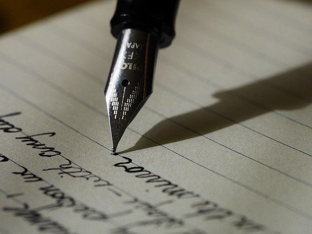 como-escribir-con-estilografica