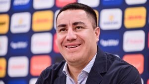efrain-juarez-presentado-dt-pumas